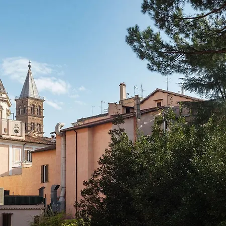 Guesthost - And Modern In Rione Monti